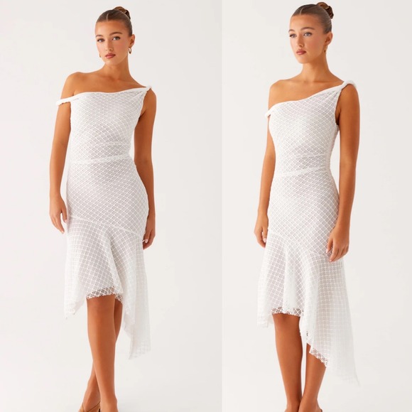 Peppermayo Dresses & Skirts - New NWT Peppermayo Ivory Huntah Asymmetric Crochet Off Shoulder Midi Dress - 4